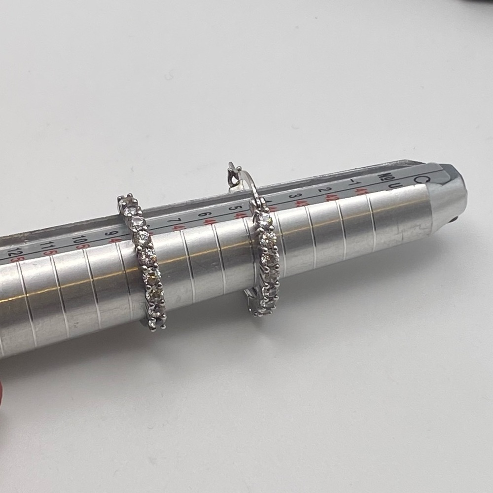 Hoop Earrings in Sterling Silver - Picture 4 of 4